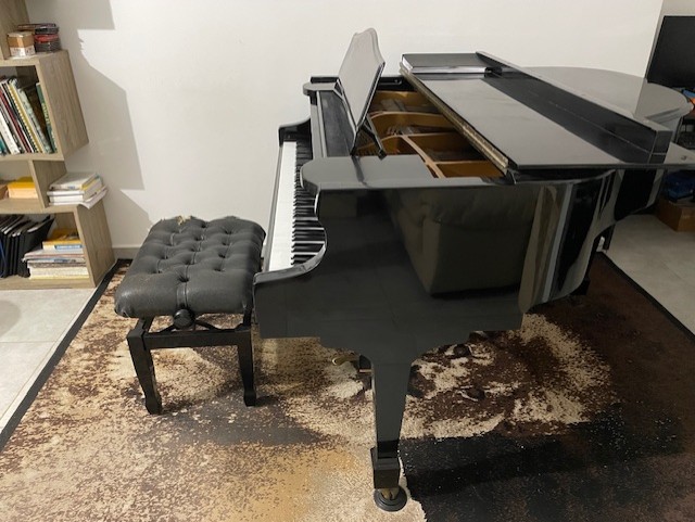 Piano quart de queue